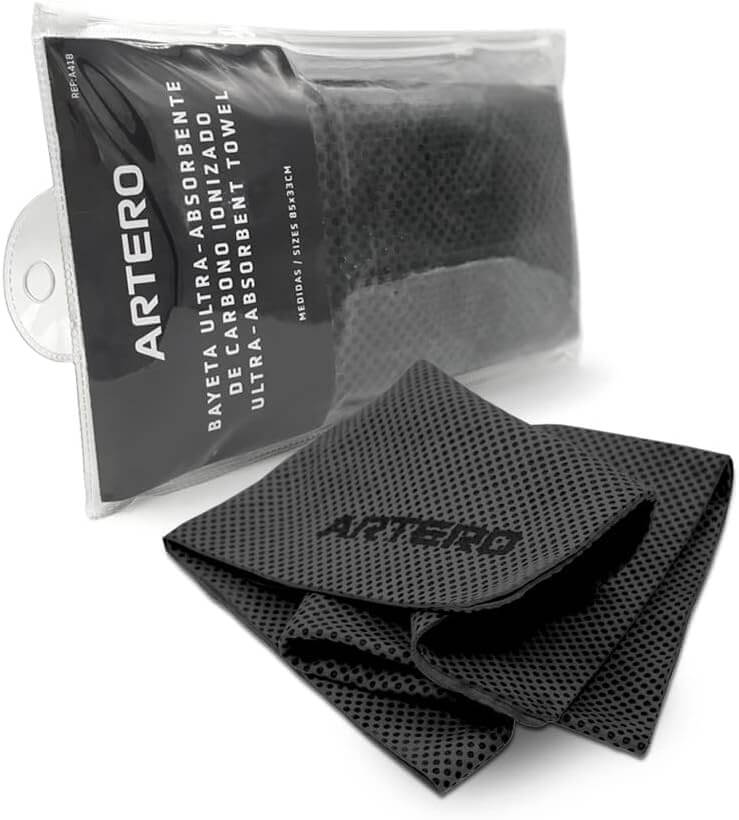 Toalla Artero con carbón activo súper absorbente para secar perros y gatos