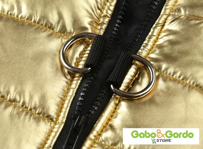 Chaleco metalizado estilo años 80 para perros, con arnés integrado y diseño impermeable.