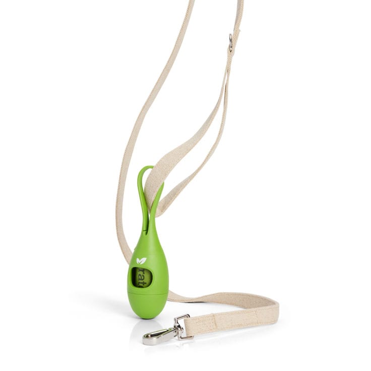 Dispensador Earth Rated con forma de hueso y bolsas con aroma a lavanda
