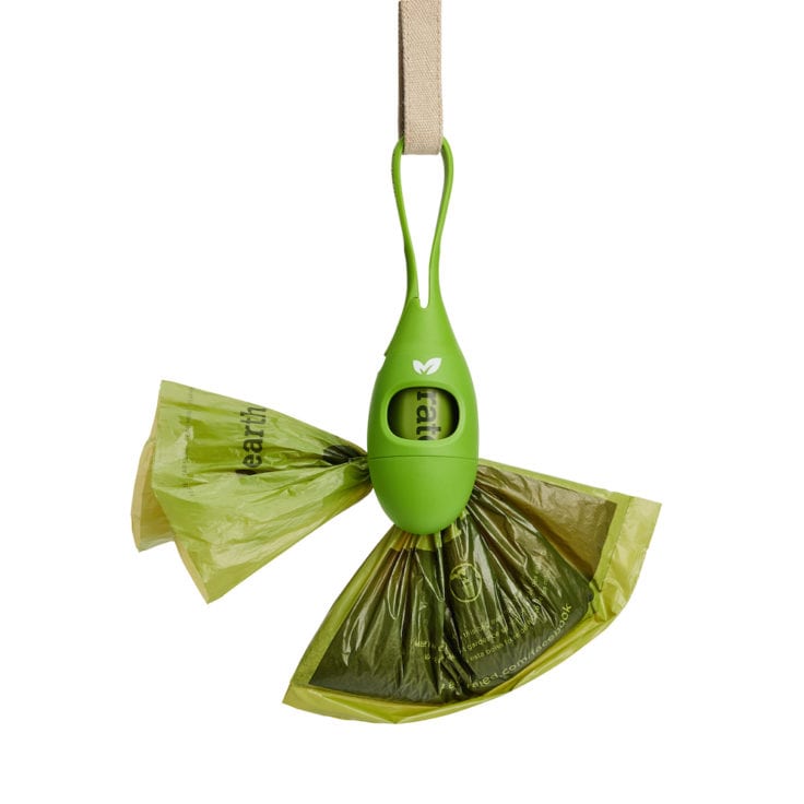 Dispensador Earth Rated con forma de hueso y bolsas con aroma a lavanda