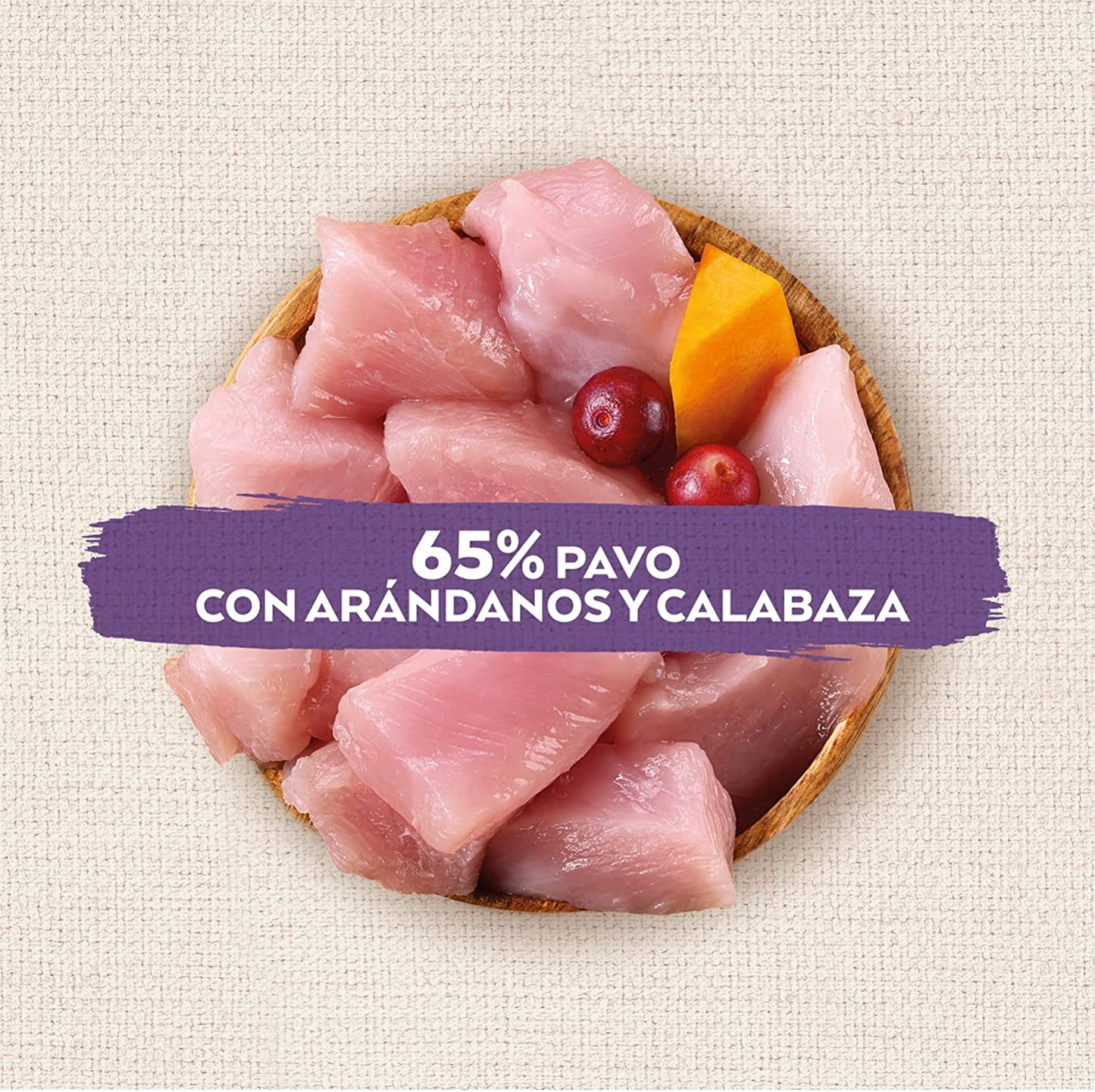 Barritas naturales para perros con pavo, arándanos rojos y calabaza. Snack complementario bajo en calorías cocido al horno, sin aditivos.