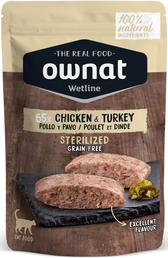Comida húmeda OWNAT para gatos esterilizados con pollo y pavo