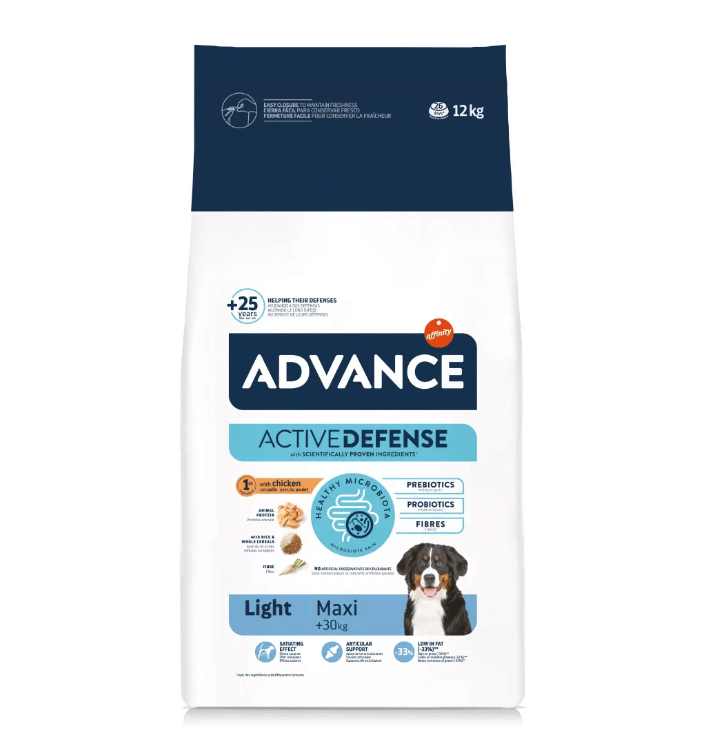 Saco de pienso ADVANCE Light Maxi con pollo y arroz para perros adultos de razas grandes.