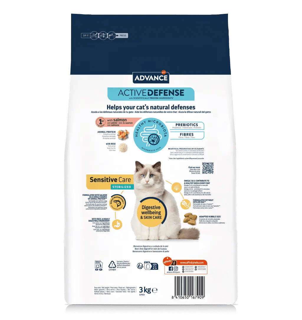 Saco de pienso ADVANCE Sensitive Sterilized Cat con salmón para gatos adultos esterilizados.