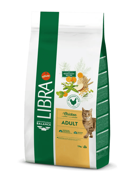 Saco de pienso LIBRA Adult Chicken con pollo para gatos adultos.