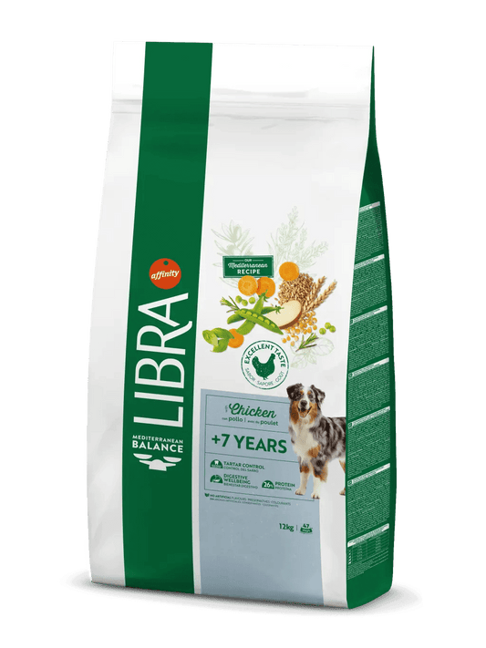 Saco de 12 kg de pienso LIBRA Senior +7 Years con pollo para perros mayores de 7 años.