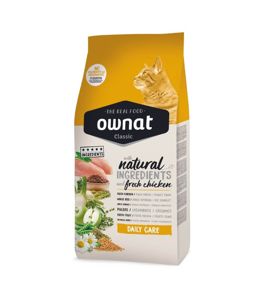 OWNAT Classic Daily Care Cat, pienso natural para gatos adultos con pollo fresco, aceite de salmón e ingredientes naturales para una nutrición completa.