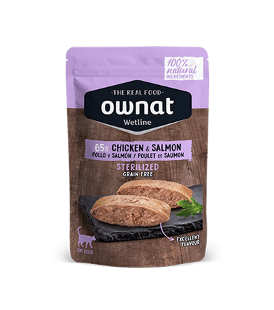 OWNAT Wetline Sterilized Cat con pollo y salmón. Comida húmeda natural sin cereales para gatos esterilizados, pack 12x85 g – Gabo y Gordo E Shop.