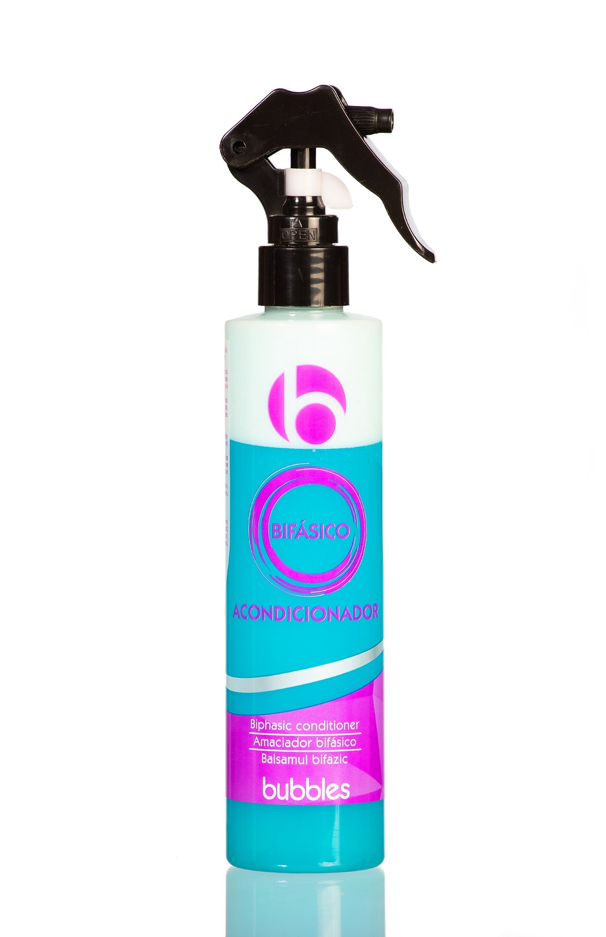 Spray de 250 ml de acondicionador bifásico BUBBLES para perros, sin aclarado.
