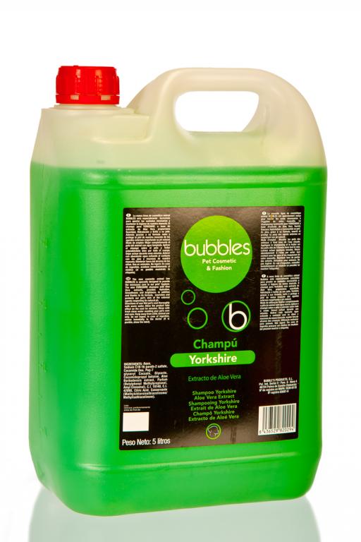 Envase de champú BUBBLES Yorkshire con aloe vera para perros de pelo largo.
