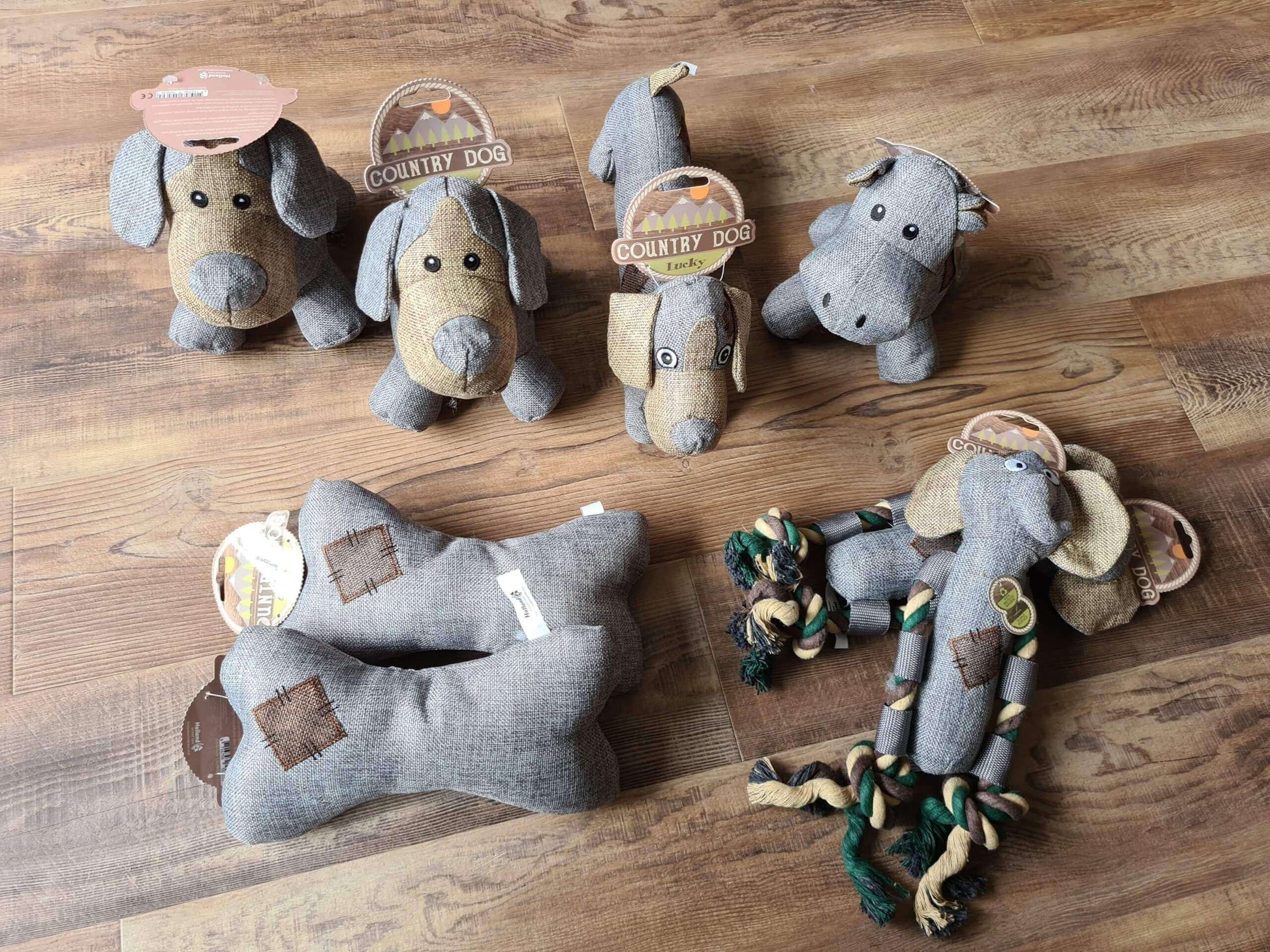 Juguete de peluche COUNTRY DOG MOOSE para perros Gabo y Gordo E Shop, la mejor tienda online en las Islas Canarias, España, tienda online para mascotas, perros, gatos, conejos, tortugas, animales, accesorios para mascotas en general. 
Gabo y Gordo E Shop in Canary Islands, the best store for pets, dogs, cats, rabbits, turtles, animals, pet accessories.