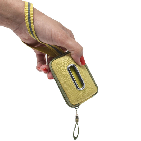 👜 Dispensador de Bolsas Sanitarias Elegante con Cremallera y Cinta – Con Reflectante y Rollo Incluido
