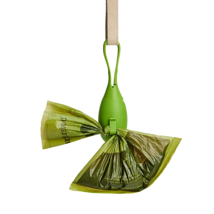 Dispensador Earth Rated con forma de hueso y bolsas con aroma a lavanda