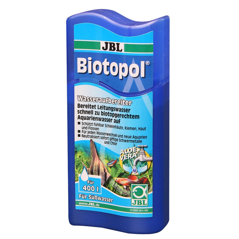 Envase de JBL Biotopol, acondicionador de agua para acuarios de agua dulce.
