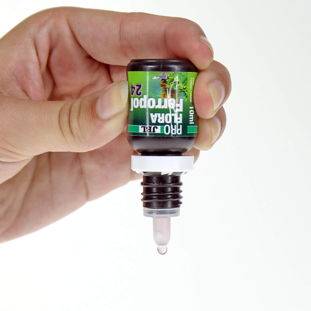 Envase de JBL Ferropol 24 de 10 ml, fertilizante diario para plantas de acuario de agua dulce.